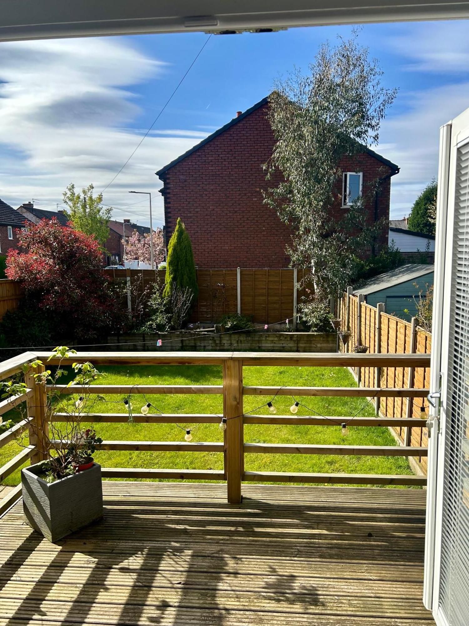 Quiet Double Bedroom With Garden View, Breakfast Hazel Grove Buitenkant foto