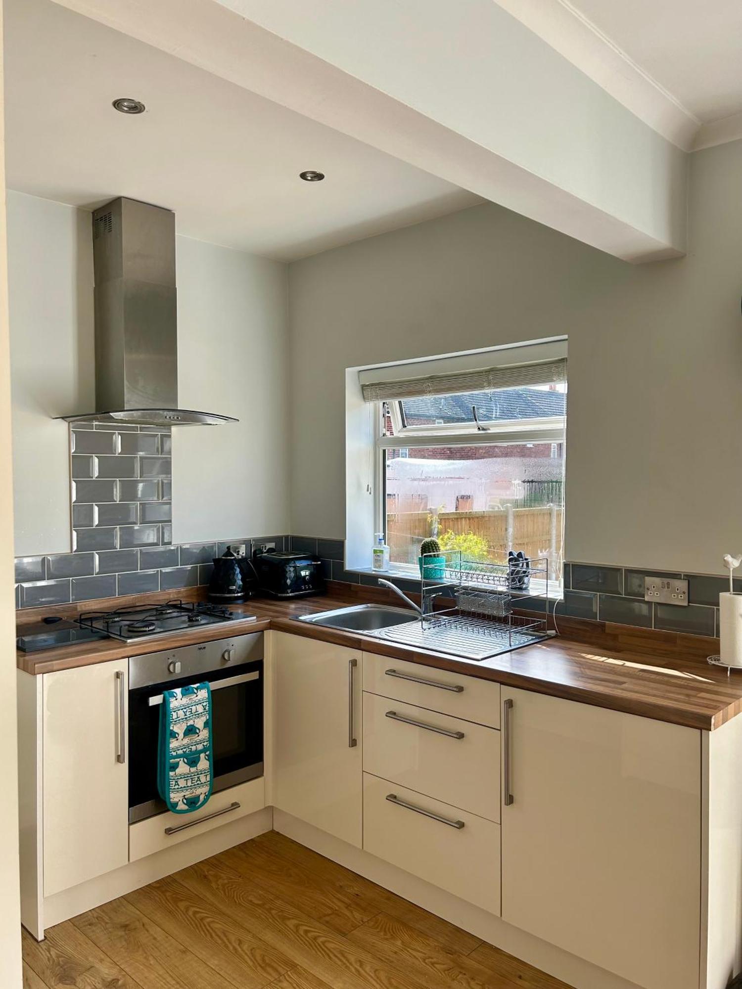 Quiet Double Bedroom With Garden View, Breakfast Hazel Grove Buitenkant foto